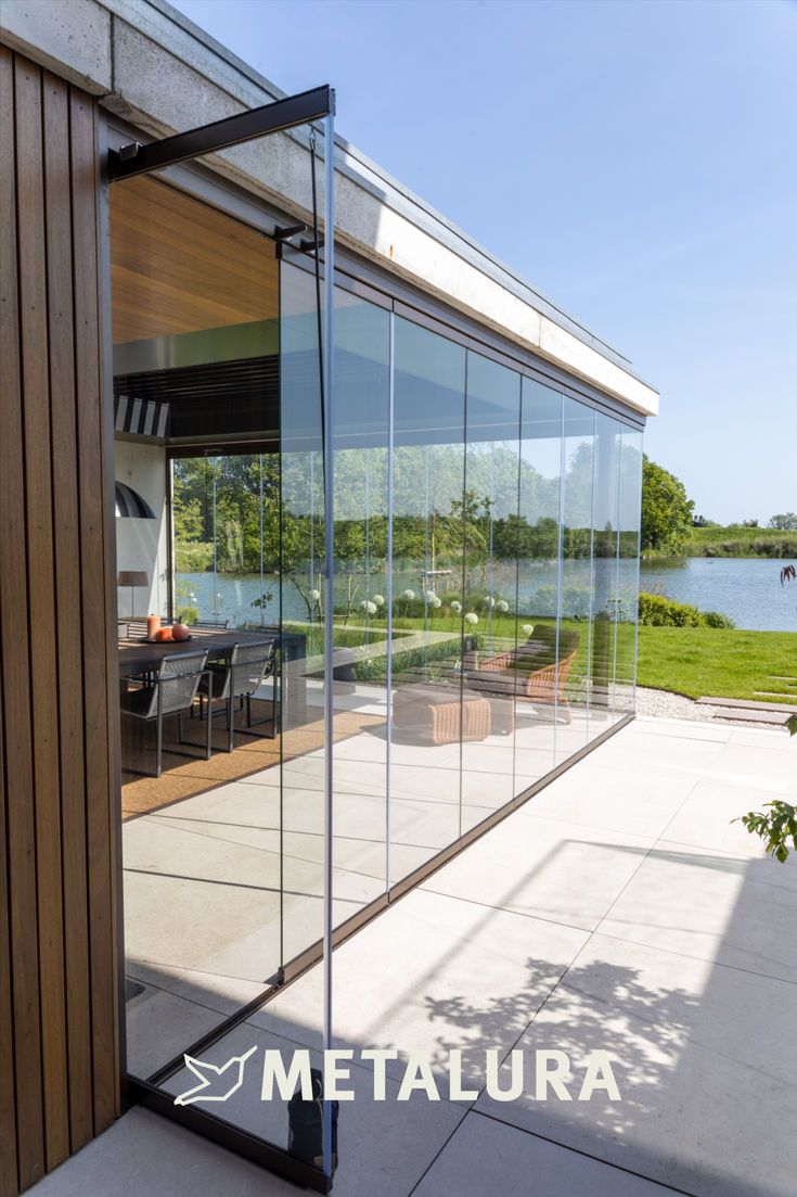سیستم های خاص ترمال بریک-سیستم جام بالکنی Frameless Balcony System / Glass Balcony